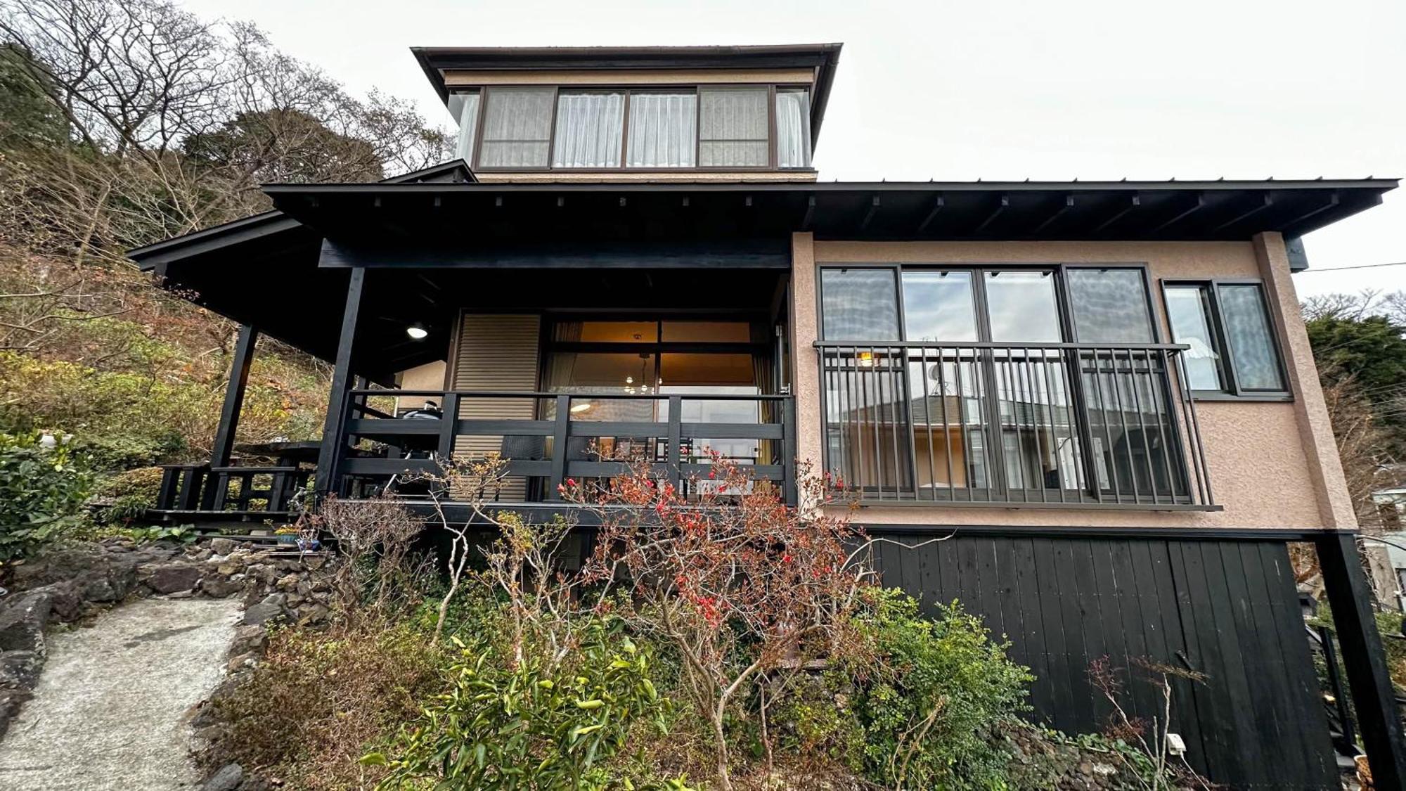 伊豆高原 温泉付別荘 Isana Mountain Villa Futo Экстерьер фото